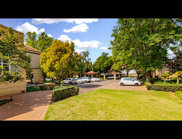 316M² OFFICE TO LET IN FERNDALE